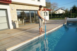 Comment faire l’entretien de ma piscine ?