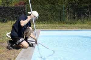 Comment nettoyer ma piscine comme un pro ?