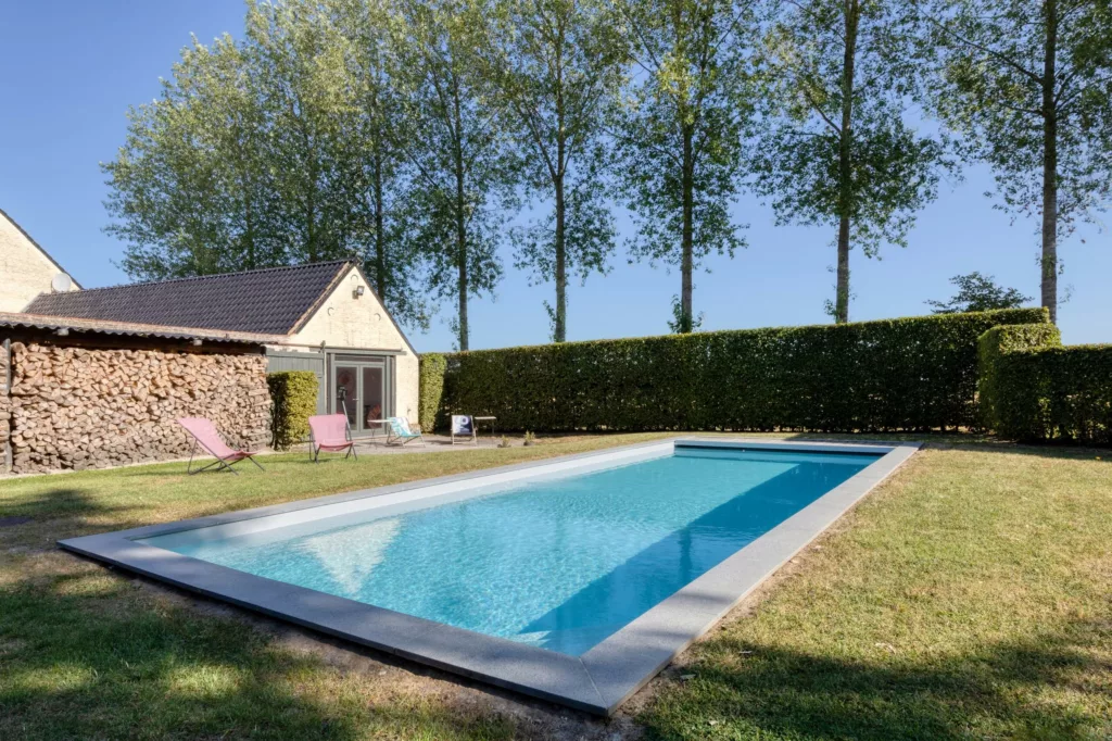 Piscines Loisirs - piscinesloisirs.be - piscines prête à plonger - kit piscine assisté - rénovations - accueil - gallerie photos (12)