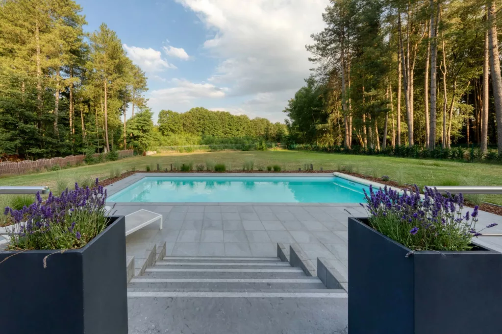 Piscines Loisirs - piscinesloisirs.be - piscines prête à plonger - kit piscine assisté - rénovations - accueil - gallerie photos (3)