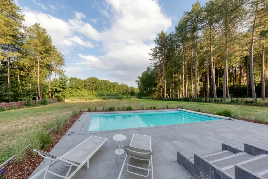 Piscines Loisirs - piscinesloisirs.be - piscines prête à plonger - kit piscine assisté - rénovations - accueil - gallerie photos (5)